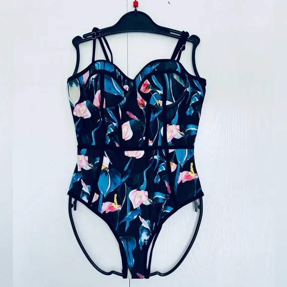 ‼️Final price Lilly printed push up & corset onepiece swimsuit removable straps